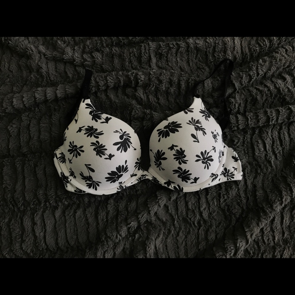 Victoria’s Secret 34C Bra